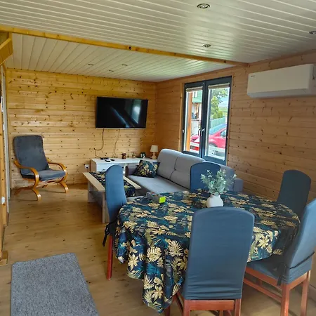 Holiday home Przystan Semlinska *